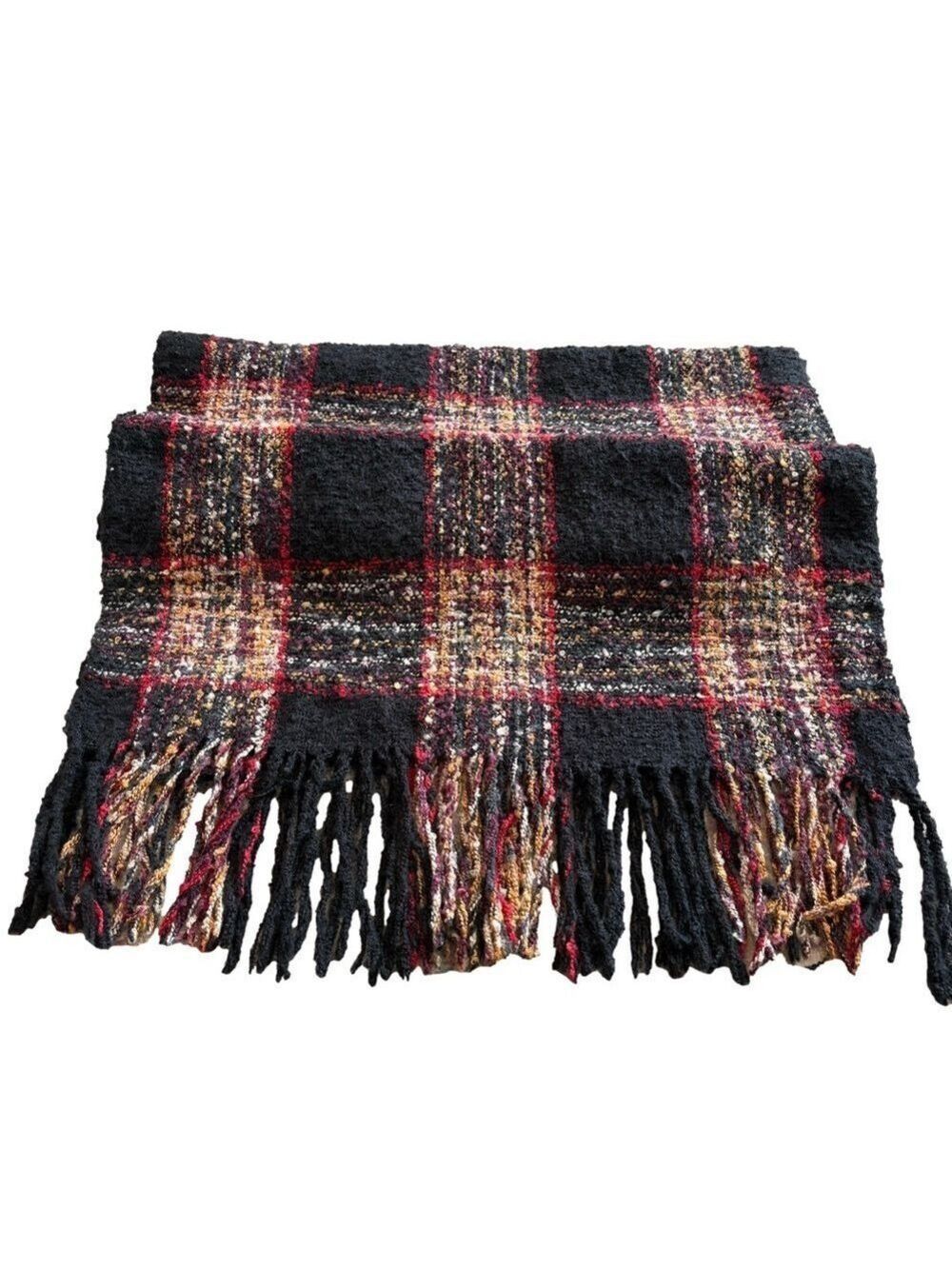 Marcus Adler plaid scarf. Multicolored and black. Rectangular